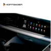 Transforma tu Porsche Cayenne con la pantalla HoffBäuer de 12.5 pulgadas. Disfruta de videos en alta definición, navegación avanzada, conectividad Bluetooth y descarga de apps desde Google Play. Diseñada para un acabado futurista y elegante en el tablero, compatible con modelos 2024-2026. Visítanos en Surquillo y moderniza tu vehículo hoy